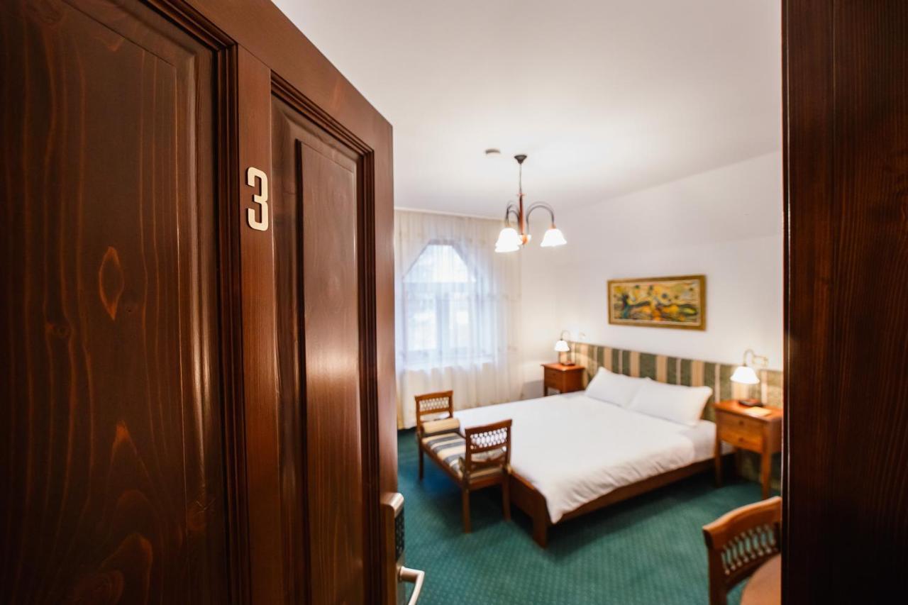 Casa 3 Guesthouse ออราแด ภายนอก รูปภาพ