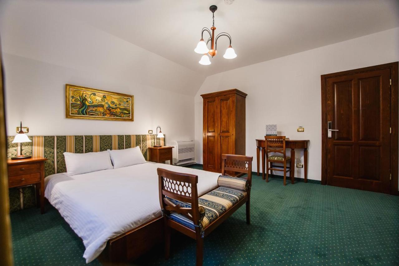 Casa 3 Guesthouse ออราแด ภายนอก รูปภาพ
