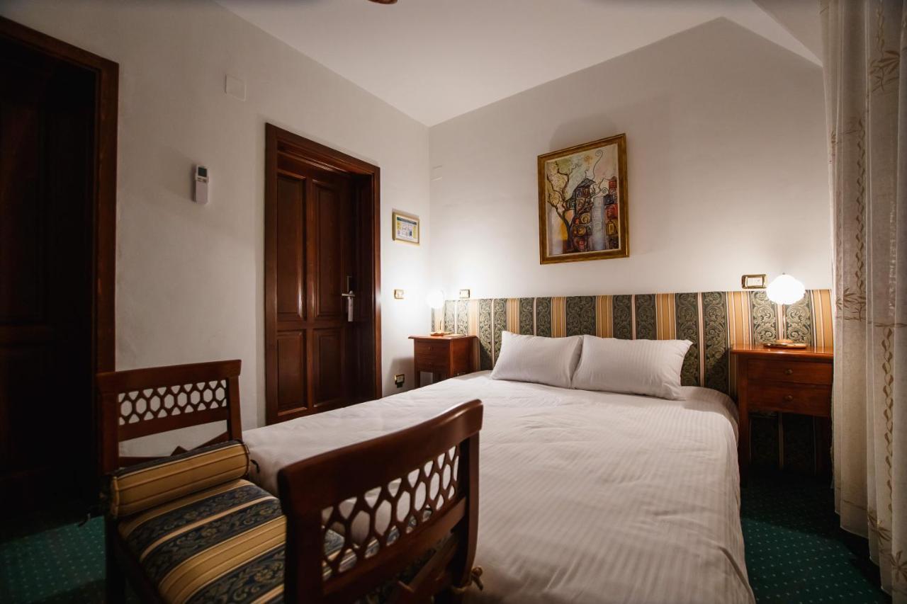 Casa 3 Guesthouse ออราแด ภายนอก รูปภาพ