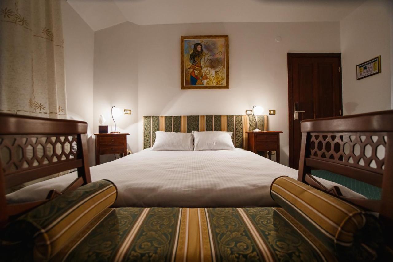 Casa 3 Guesthouse ออราแด ภายนอก รูปภาพ